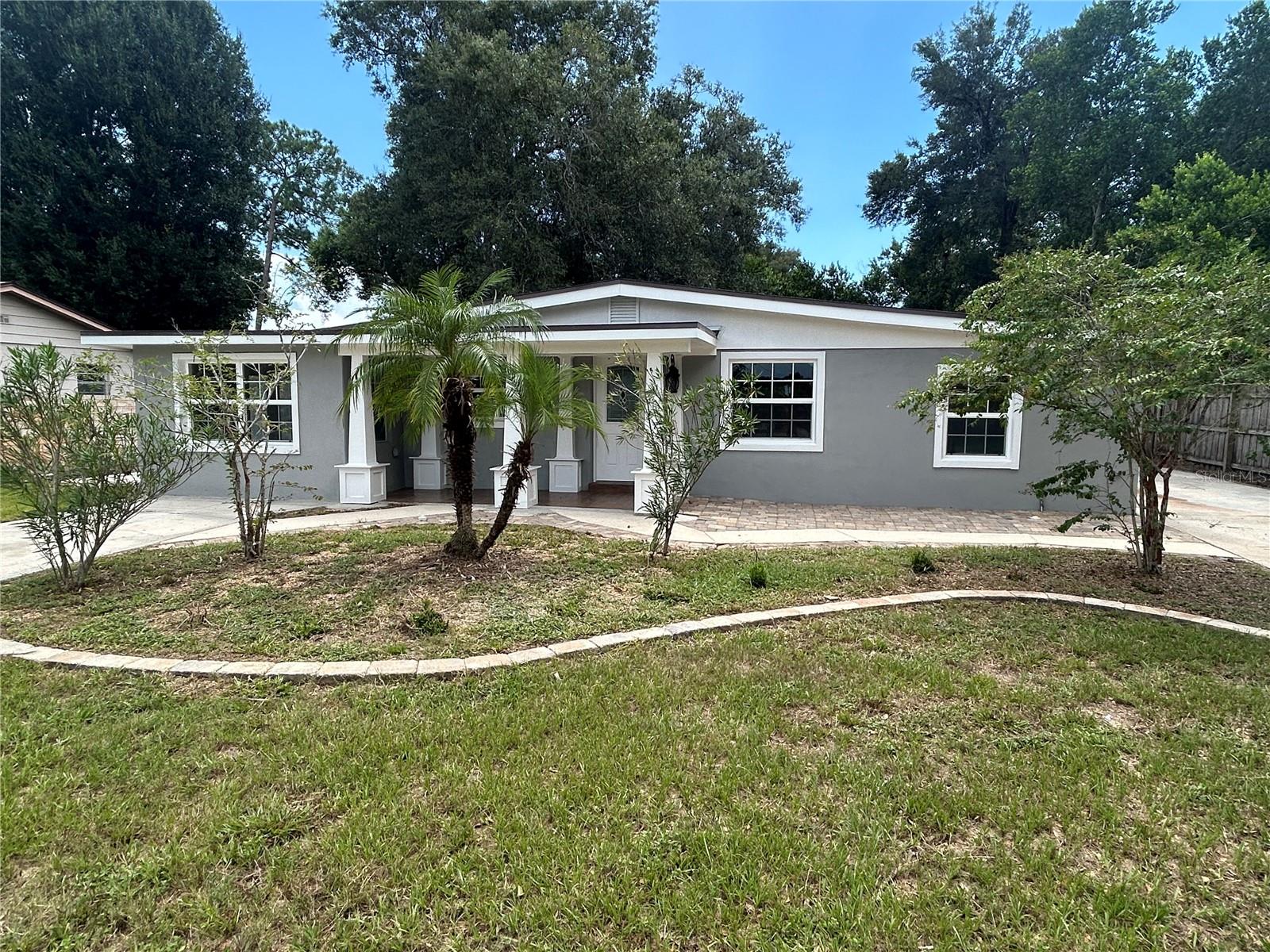 104 E Gardenia Dr Property Photo 9