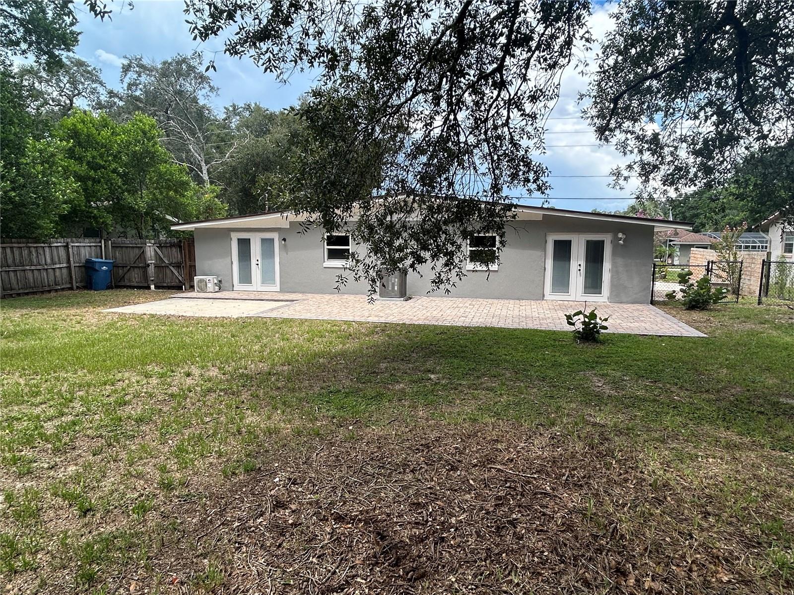 104 E Gardenia Dr Property Photo 13