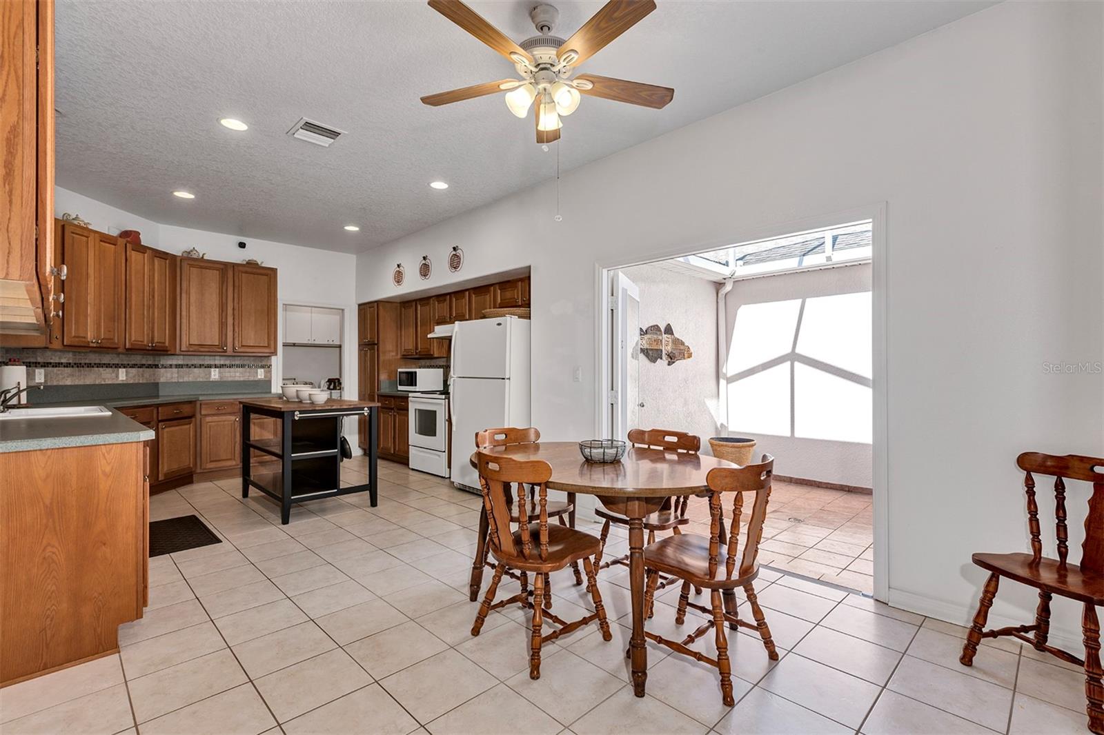 4958 Portsmouth St Property Photo 11