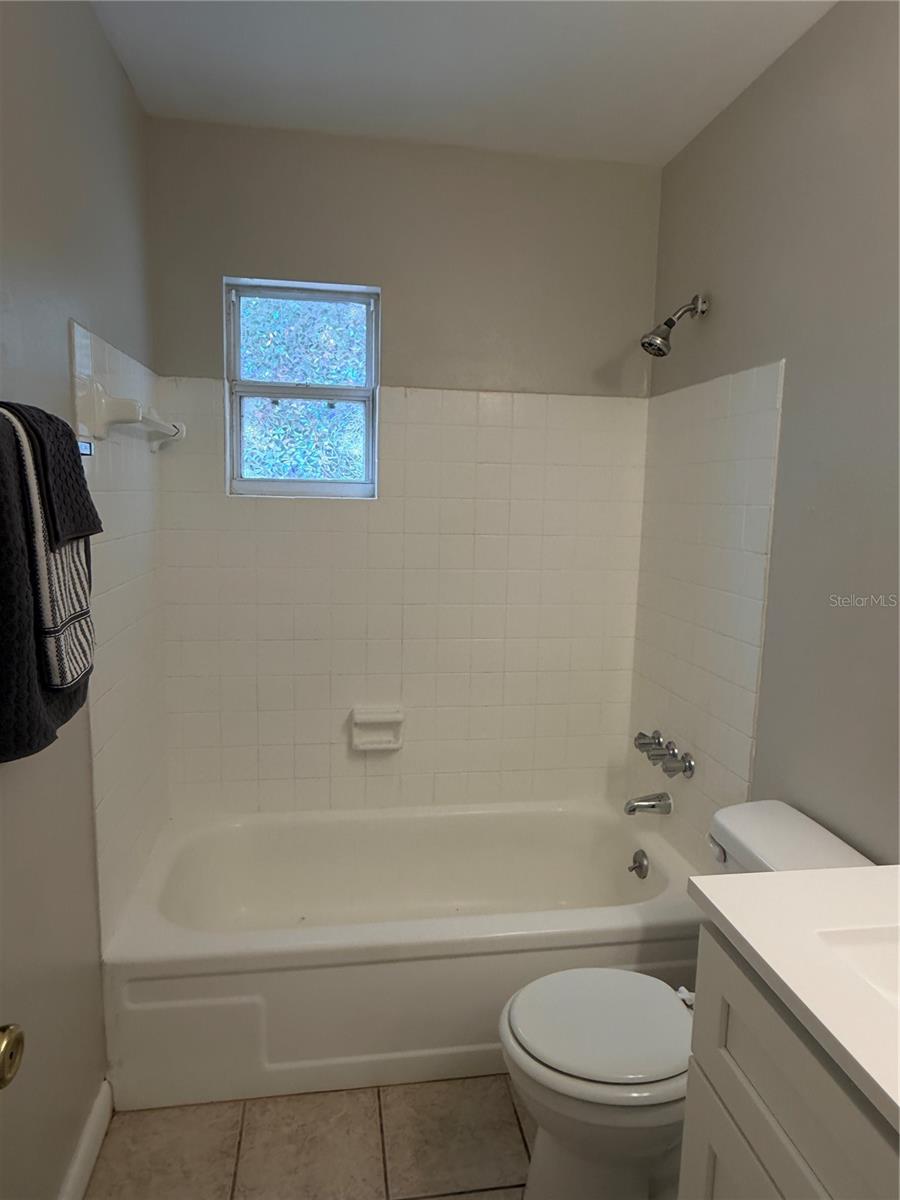 2942 Greynolds St Property Photo 18