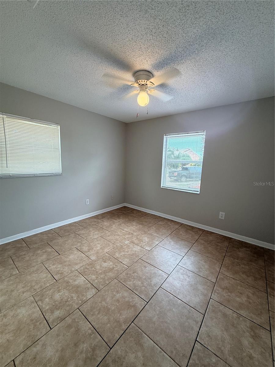 2942 Greynolds St Property Photo 19