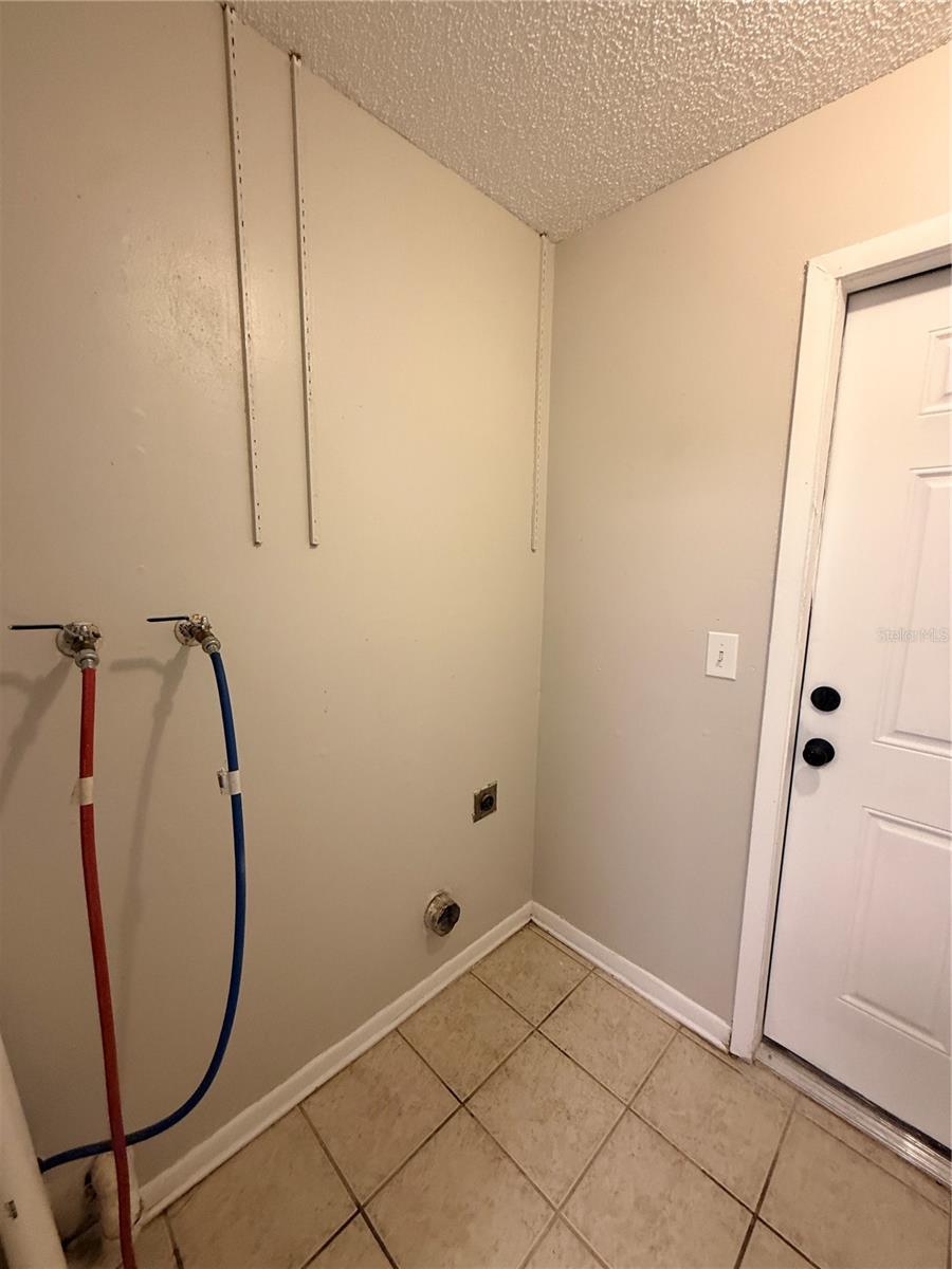2942 Greynolds St Property Photo 30