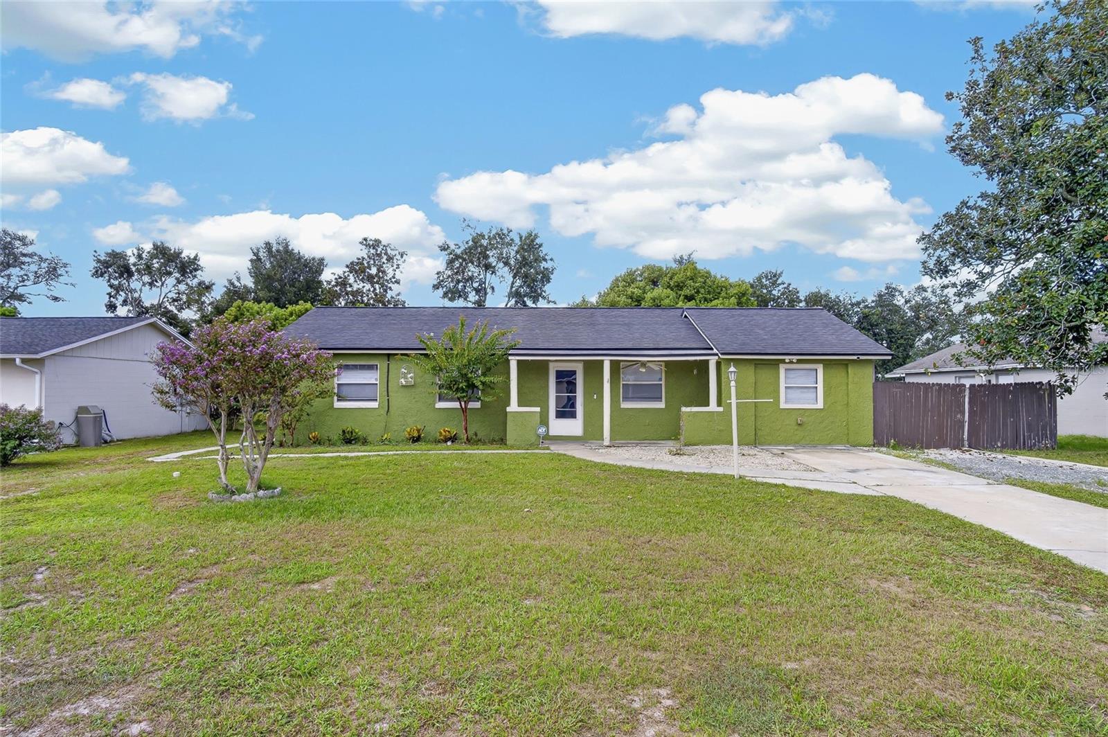 1019 Pioneer Dr Property Photo 1