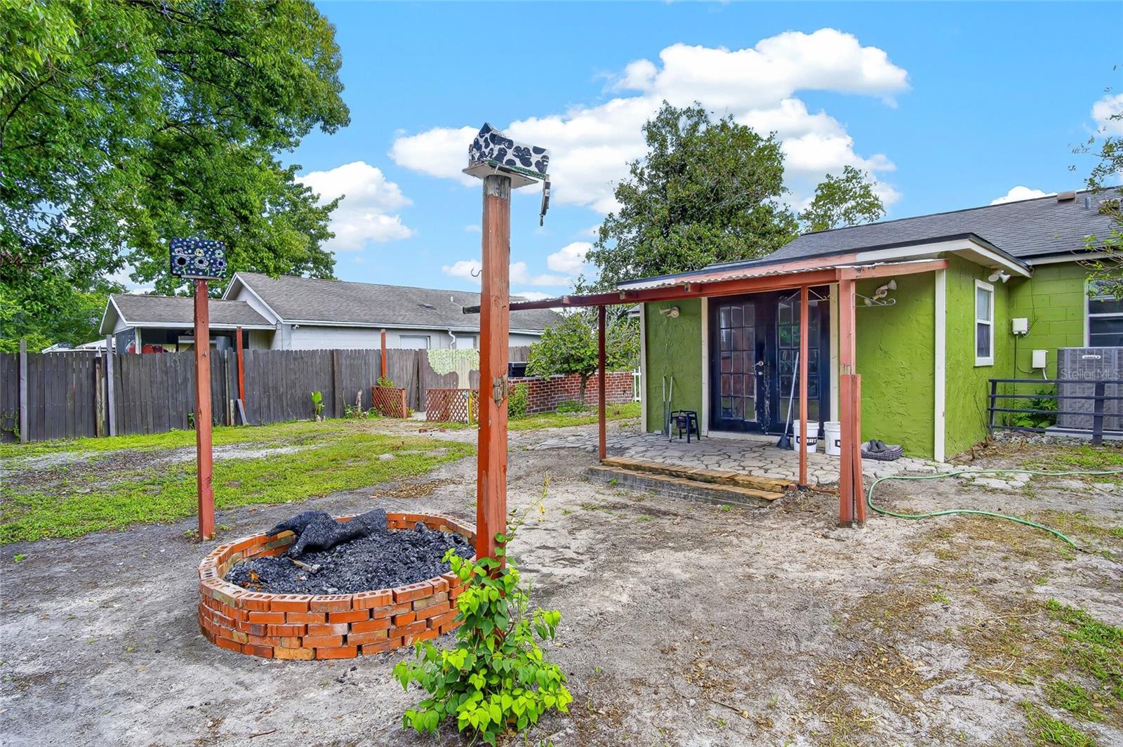 1019 Pioneer Dr Property Photo 28