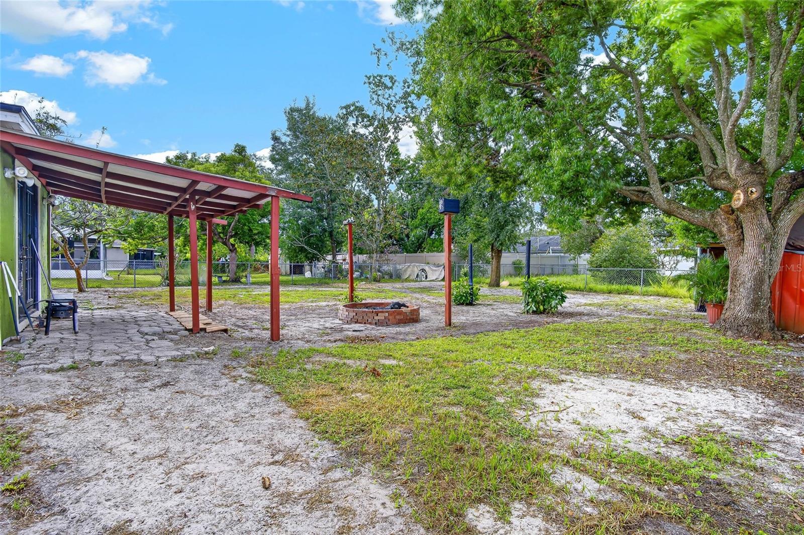1019 Pioneer Dr Property Photo 36