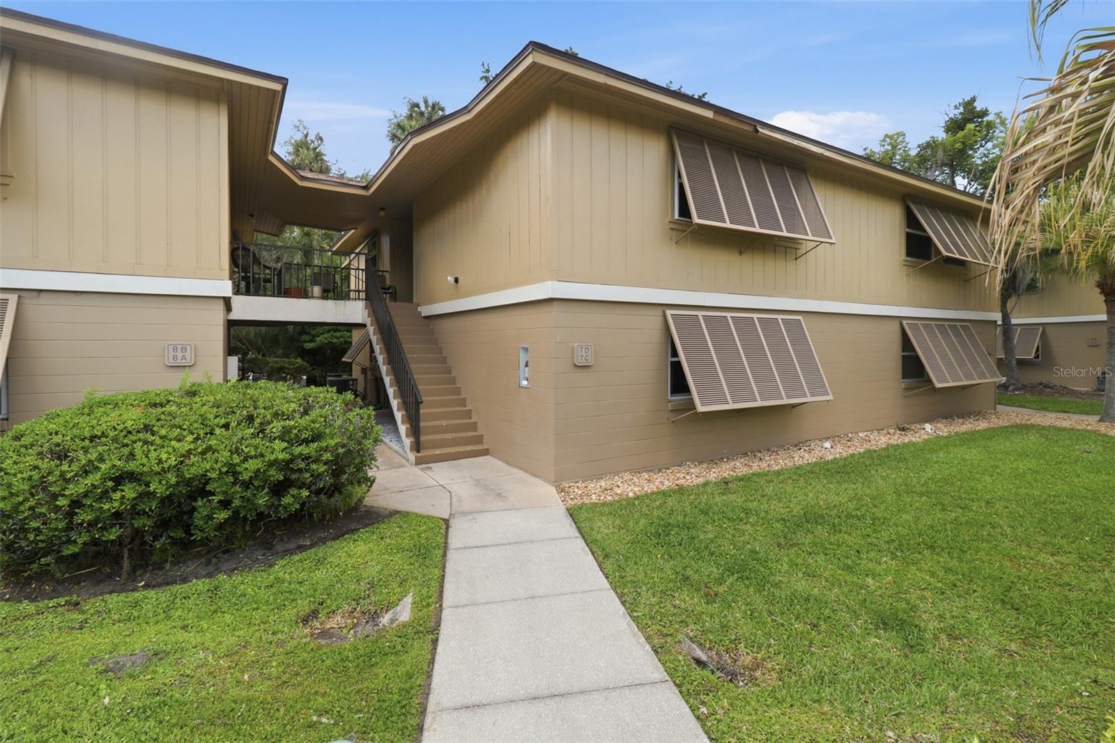130 Jasmine Woods Ct #7c Property Photo 1