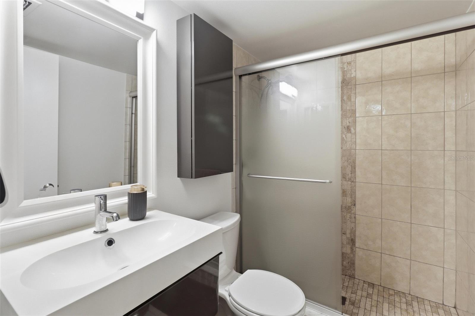 130 Jasmine Woods Ct #7c Property Photo 13