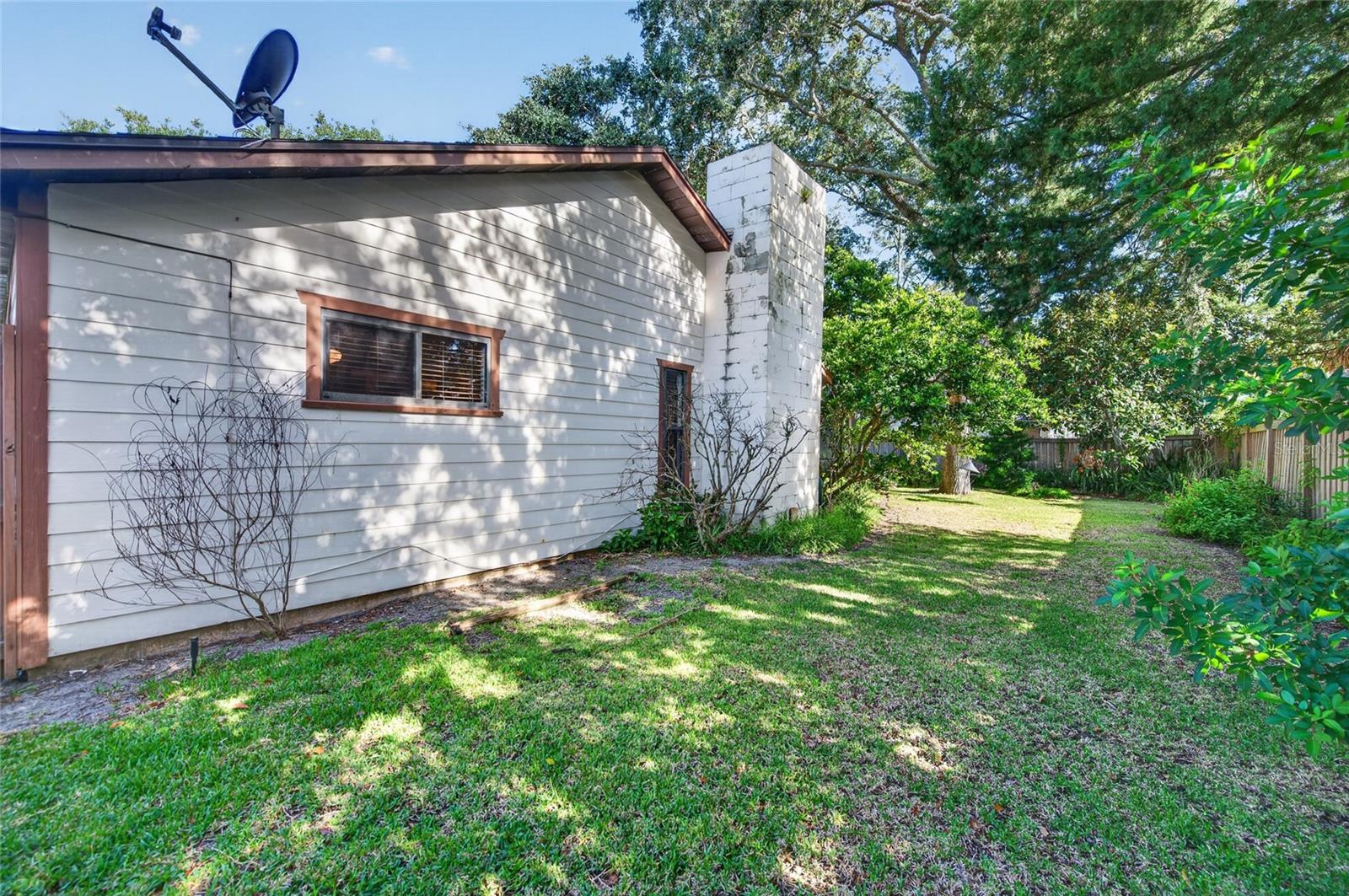 1203 Overbrook Dr Property Photo 26