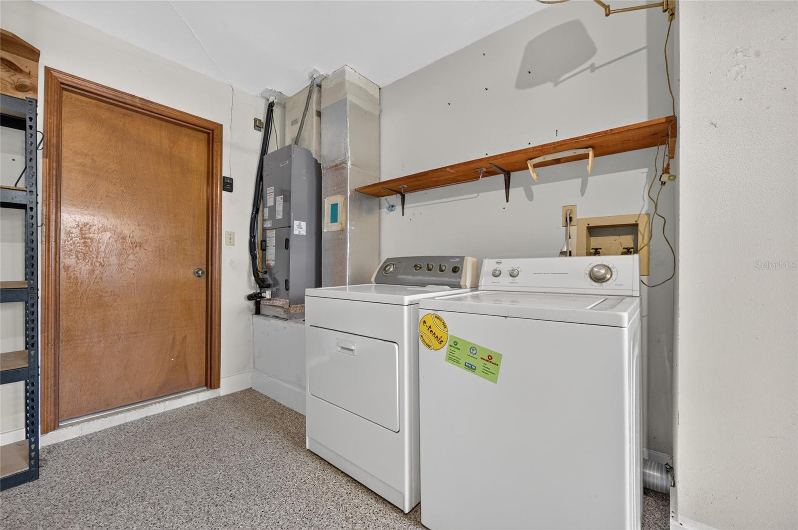 1203 Overbrook Dr Property Photo 27
