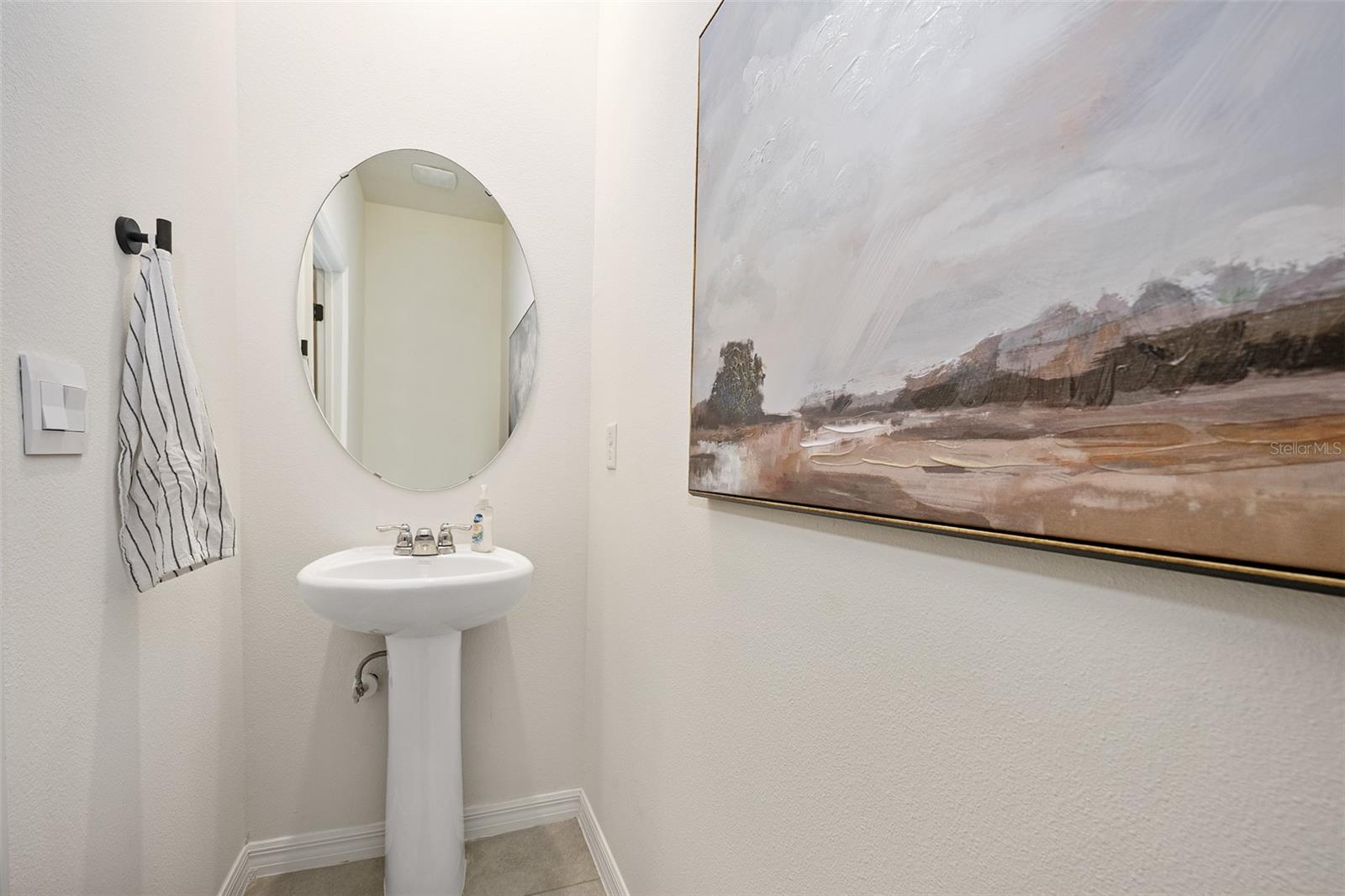 166 Reena Dr Property Photo 4
