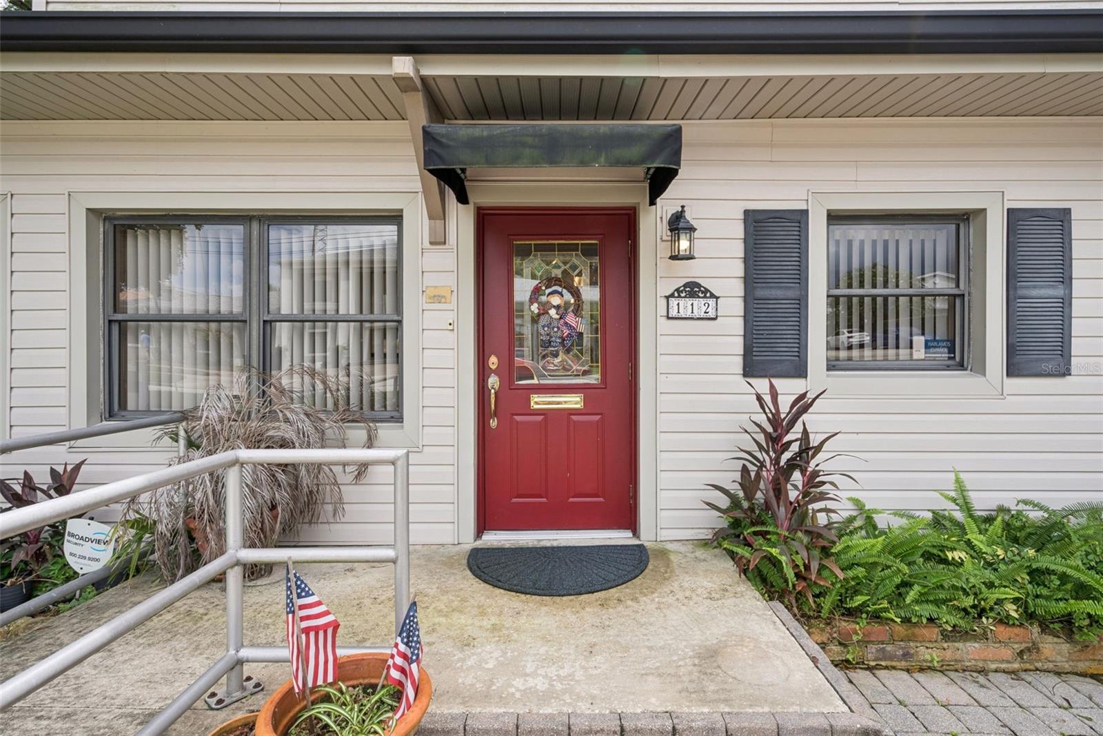 112 Pasadena Pl Property Photo 4