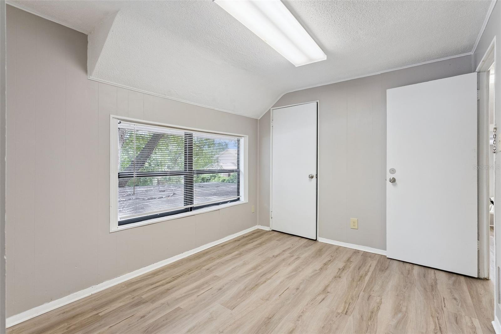 112 Pasadena Pl Property Photo 29
