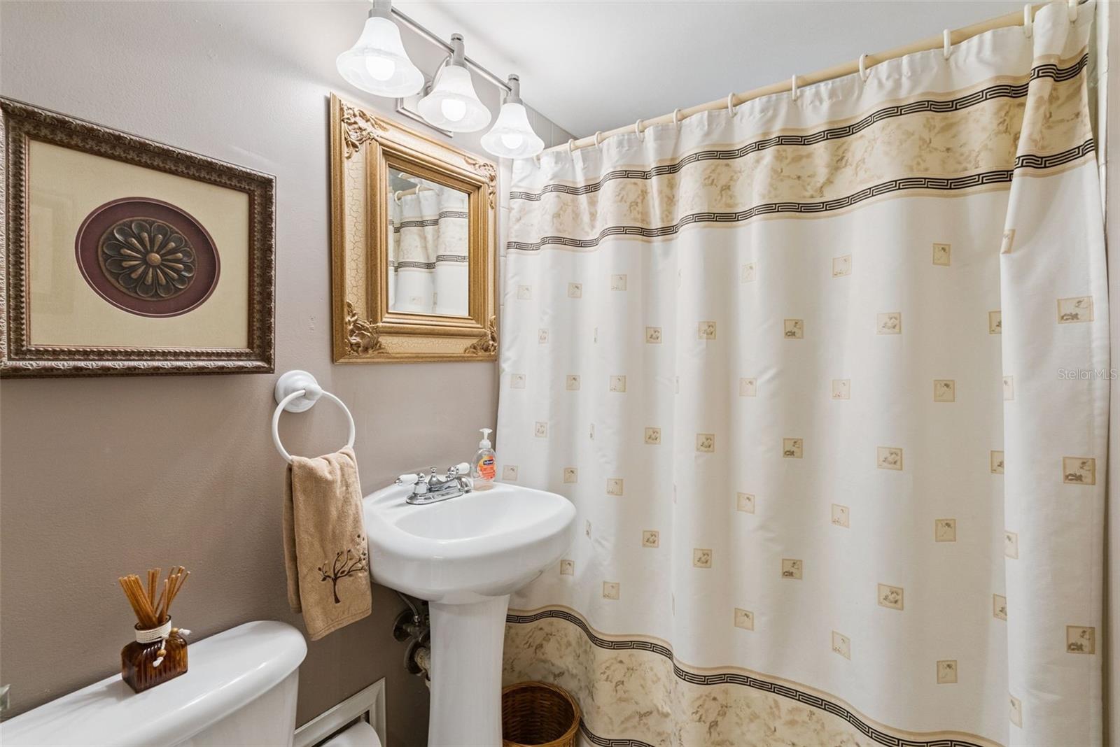 112 Pasadena Pl Property Photo 35