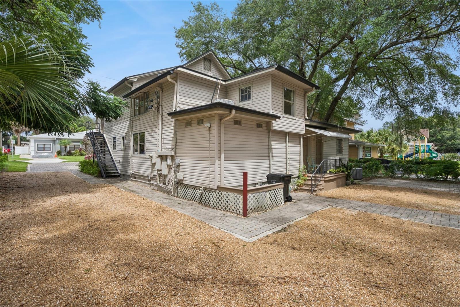 112 Pasadena Pl Property Photo 43