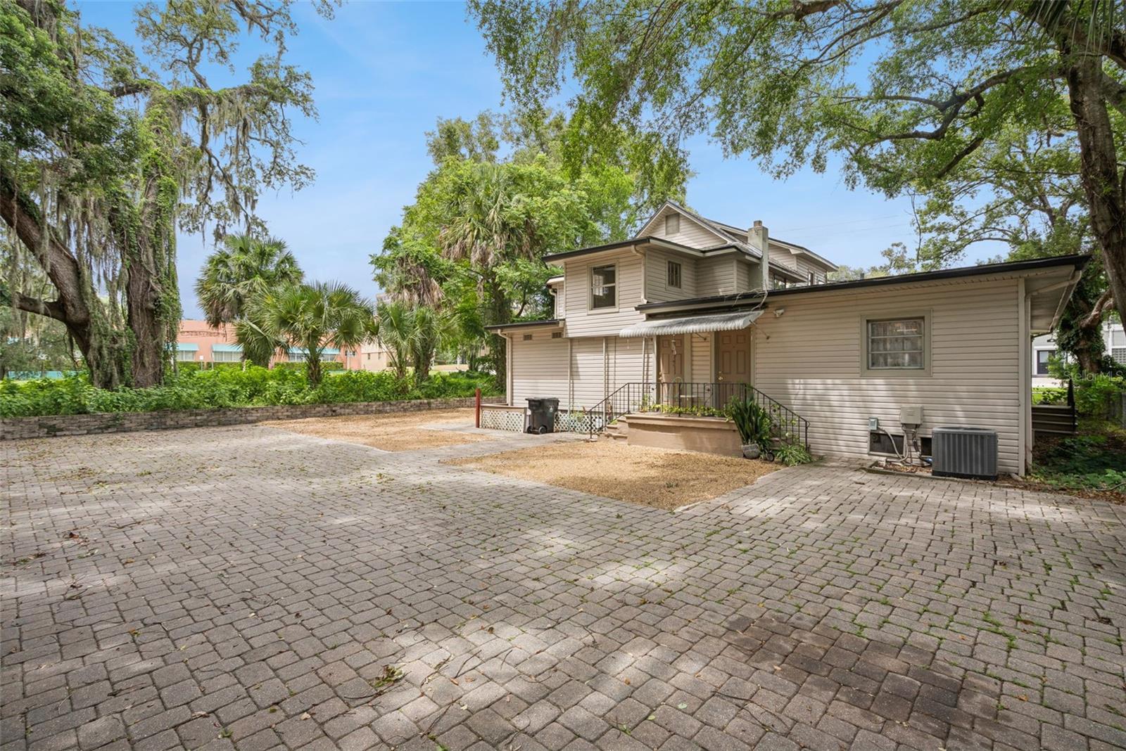 112 Pasadena Pl Property Photo 44