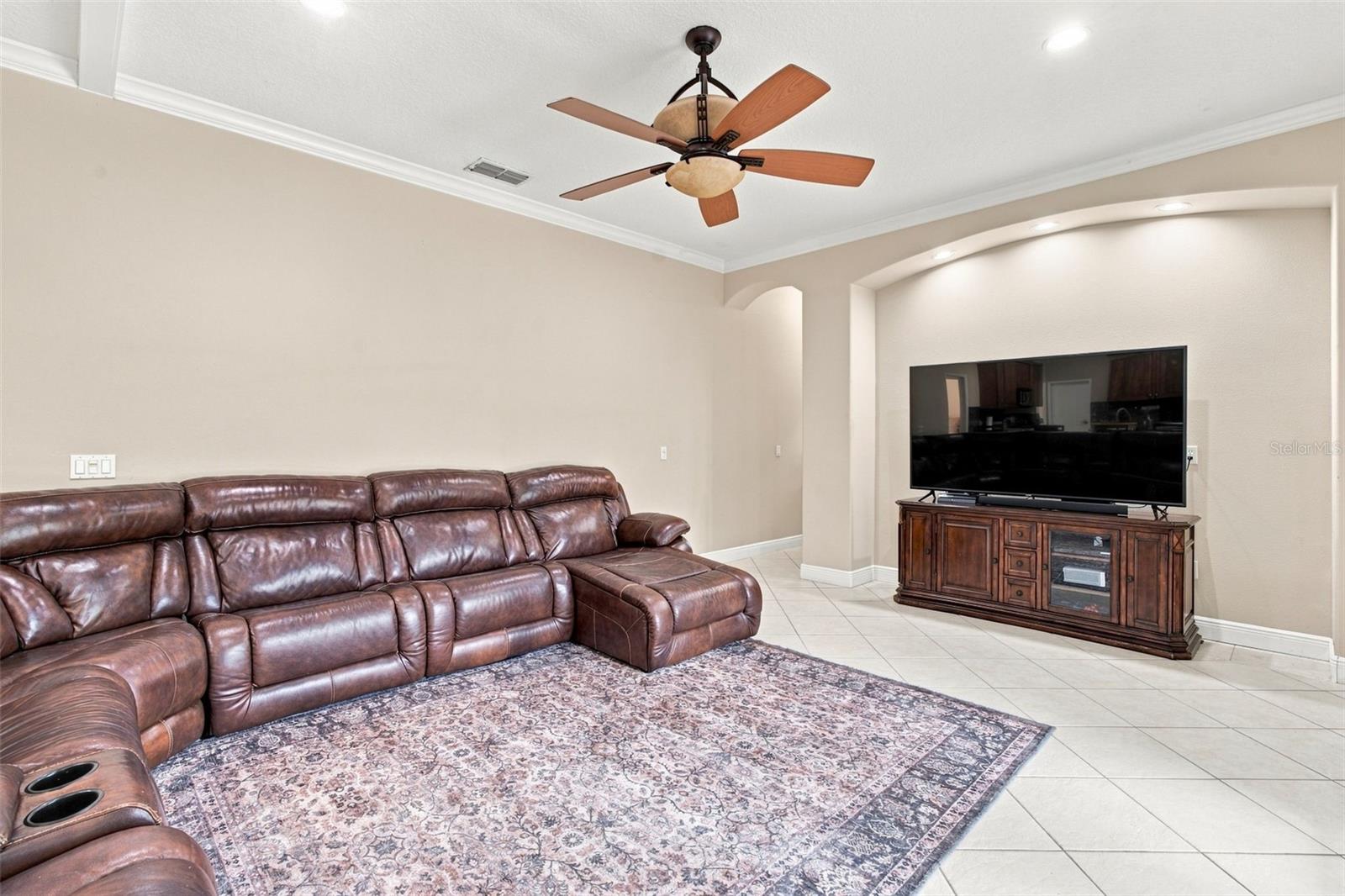 1463 Maple Leaf Ln Property Photo 10