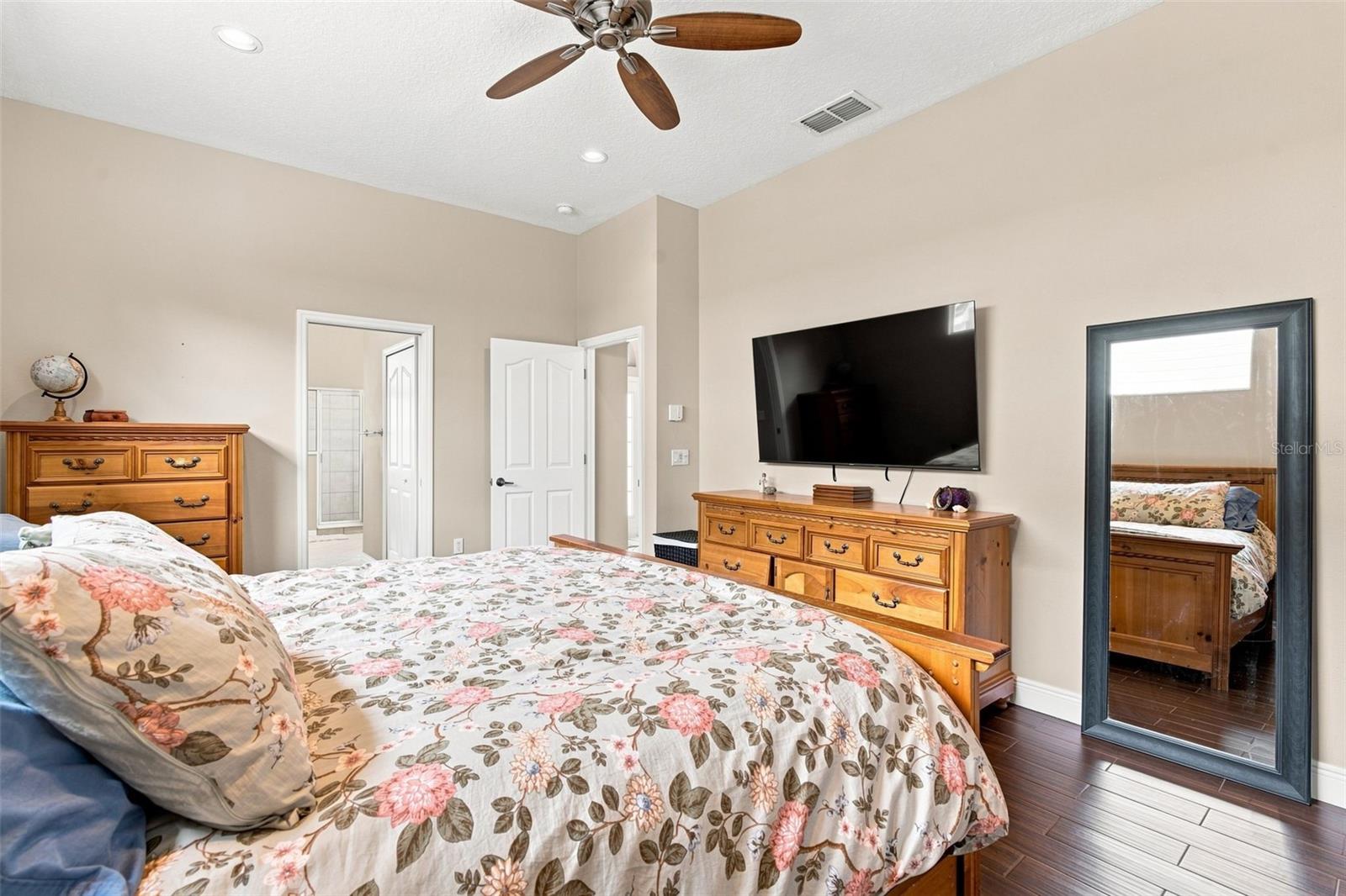 1463 Maple Leaf Ln Property Photo 14