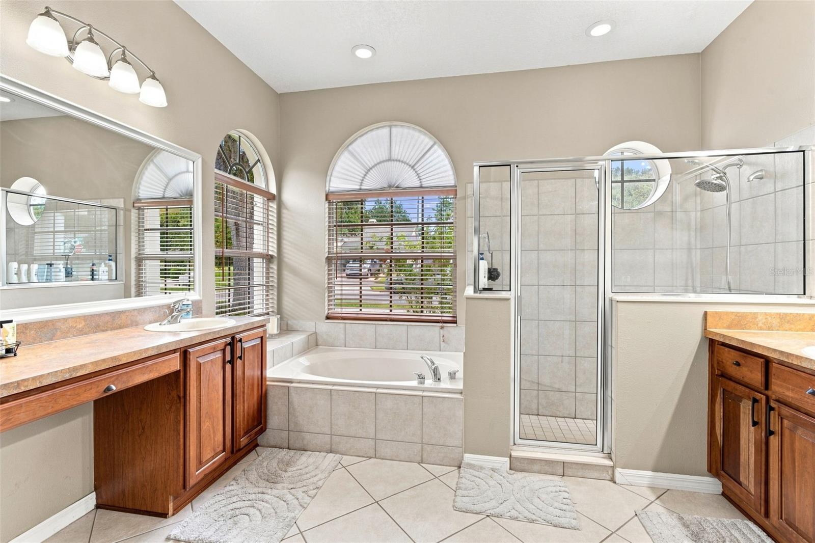 1463 Maple Leaf Ln Property Photo 17