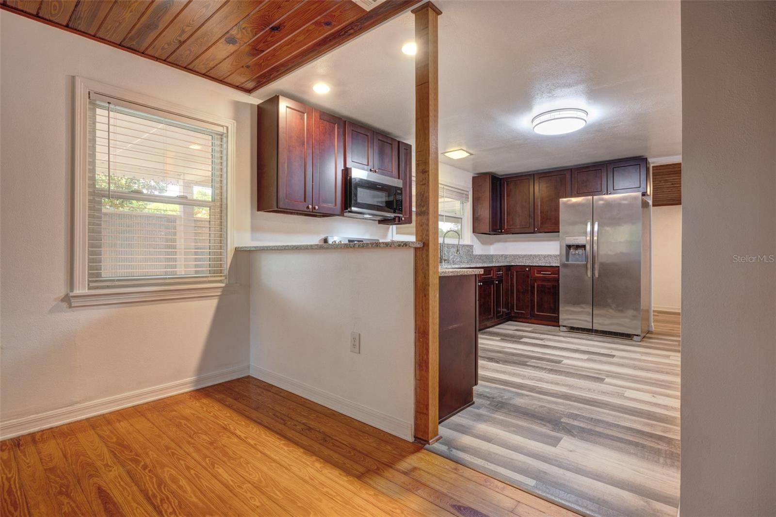 355 W Wisconsin Ave Property Photo 12