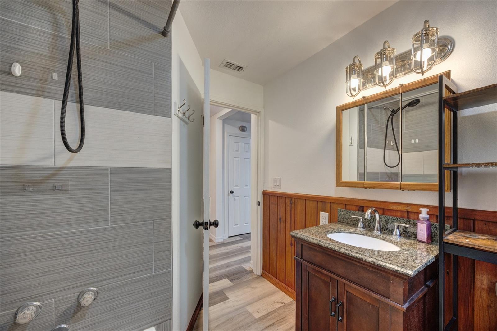 355 W Wisconsin Ave Property Photo 18