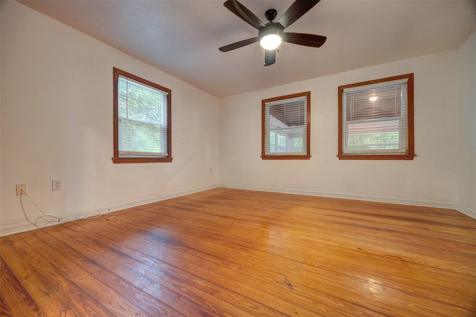355 W Wisconsin Ave Property Photo 23