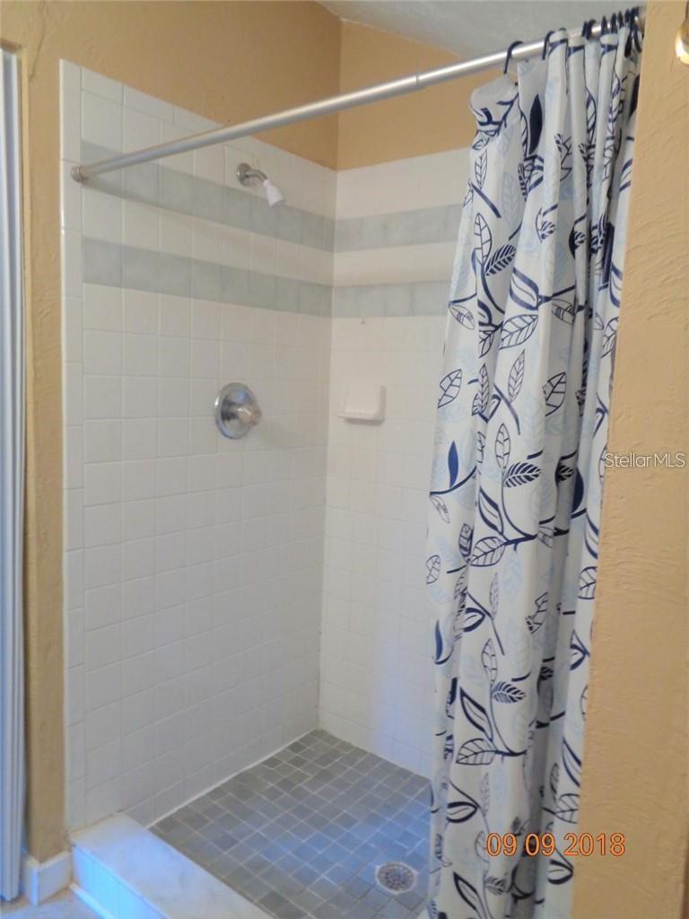 1411 E New York Ave Property Photo 10