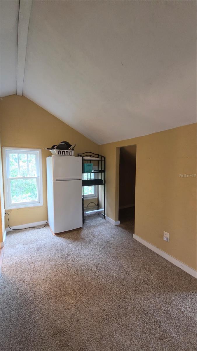 1411 E New York Ave Property Photo 11