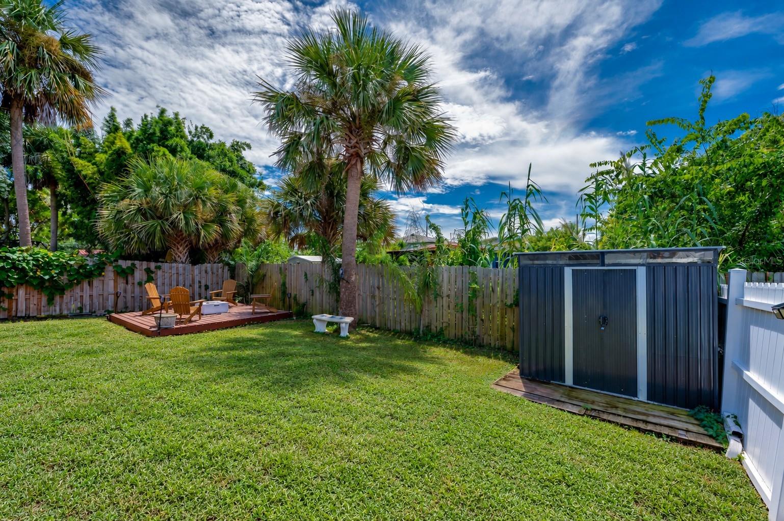 348 Woodland Ave Property Photo 35