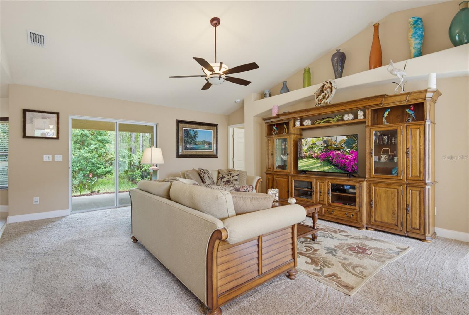 16 Westland Run Property Photo 5