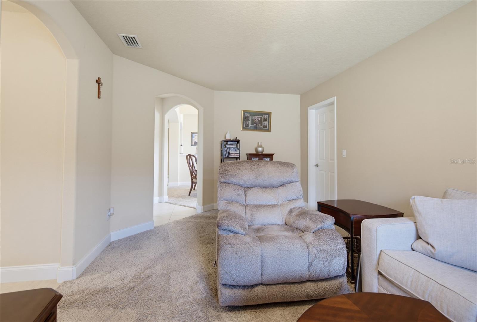 16 Westland Run Property Photo 28