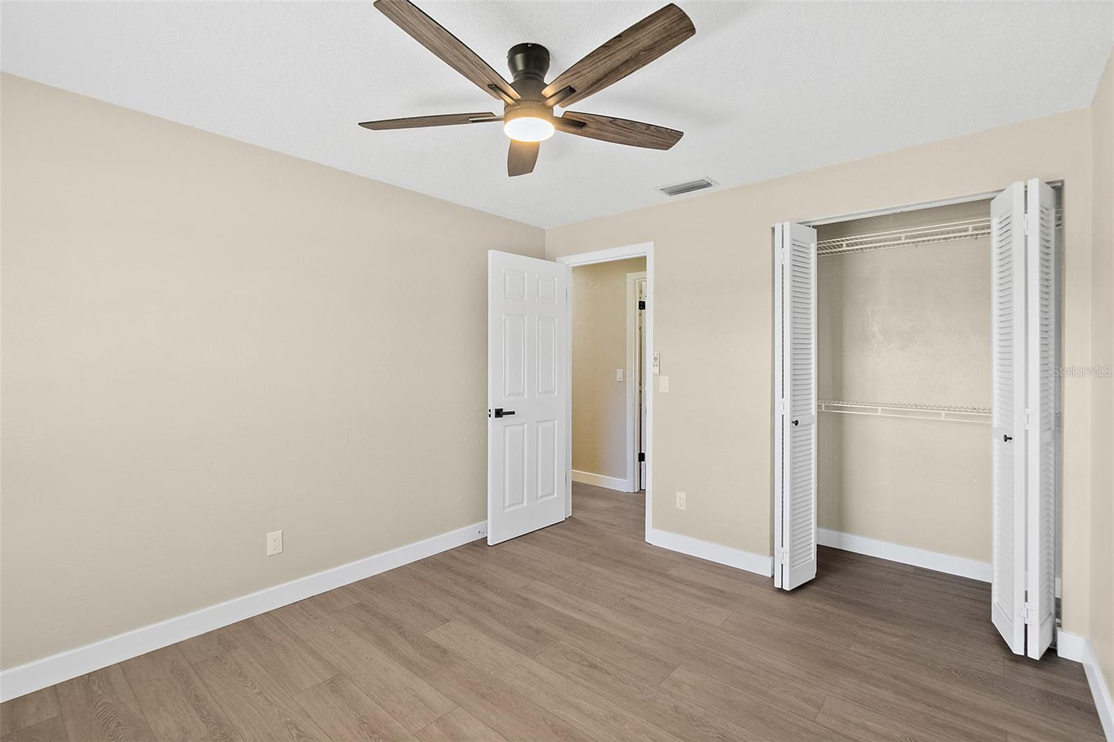 977 Whiporwill Dr Property Photo 18