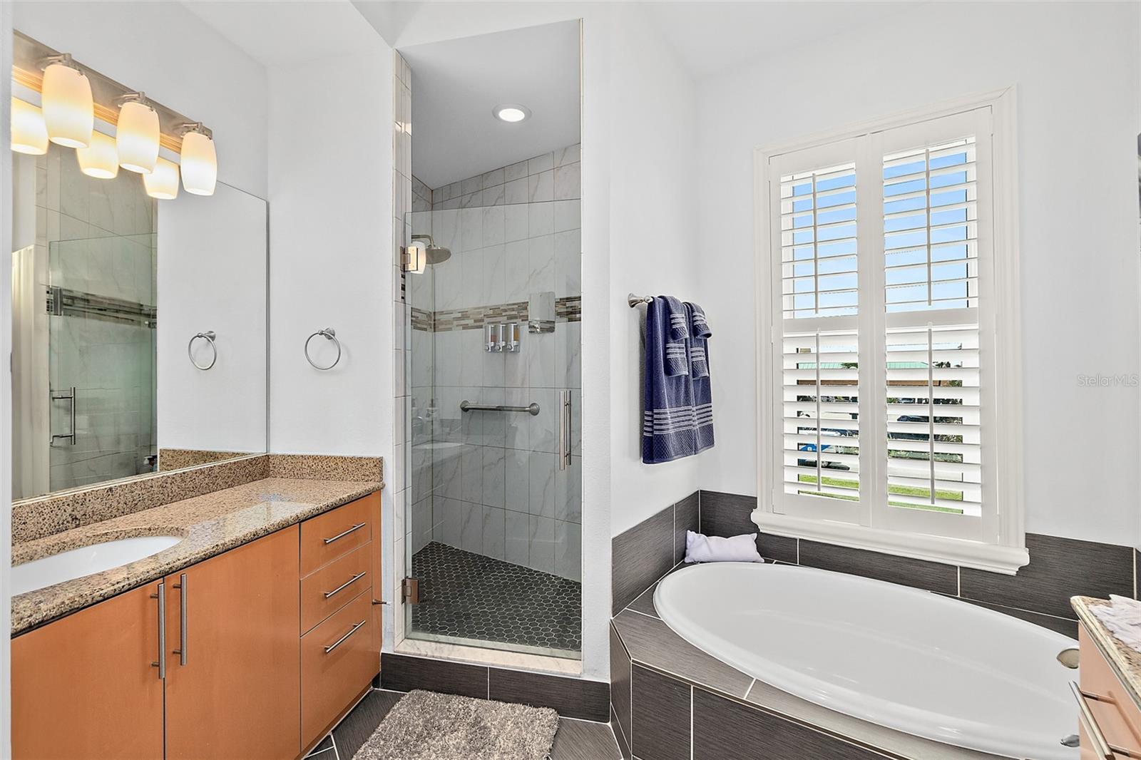 1925 S Atlantic Ave #210 Property Photo 30