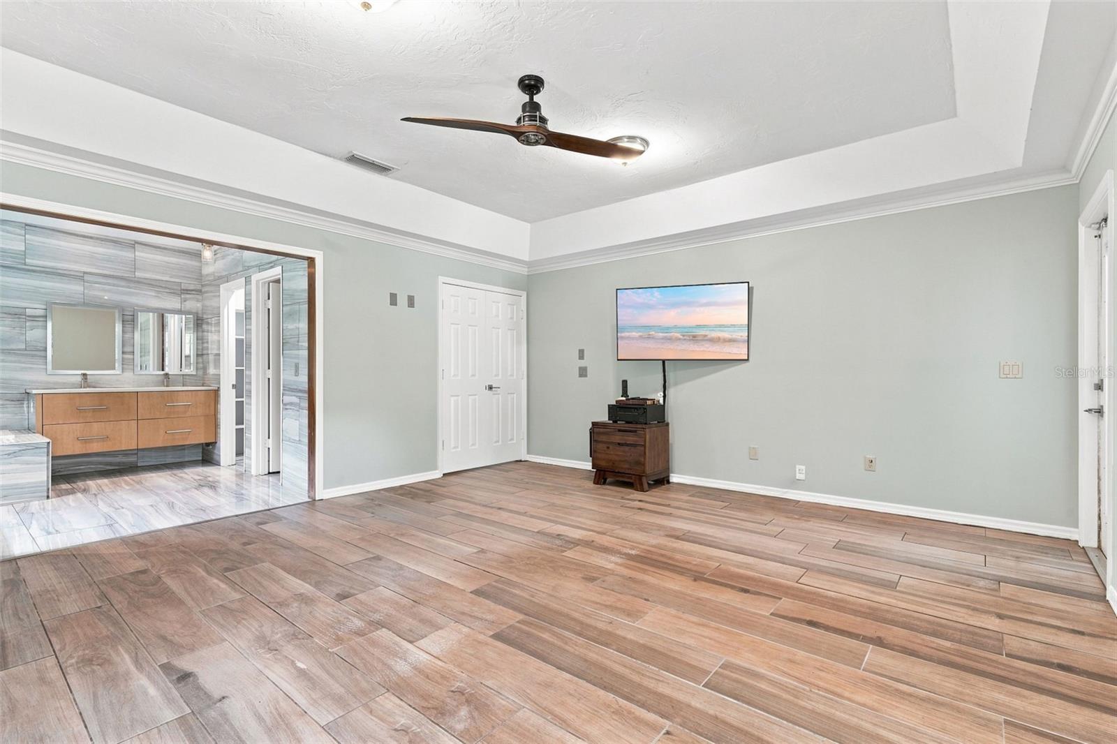 1530 W Beresford Rd Property Photo 19