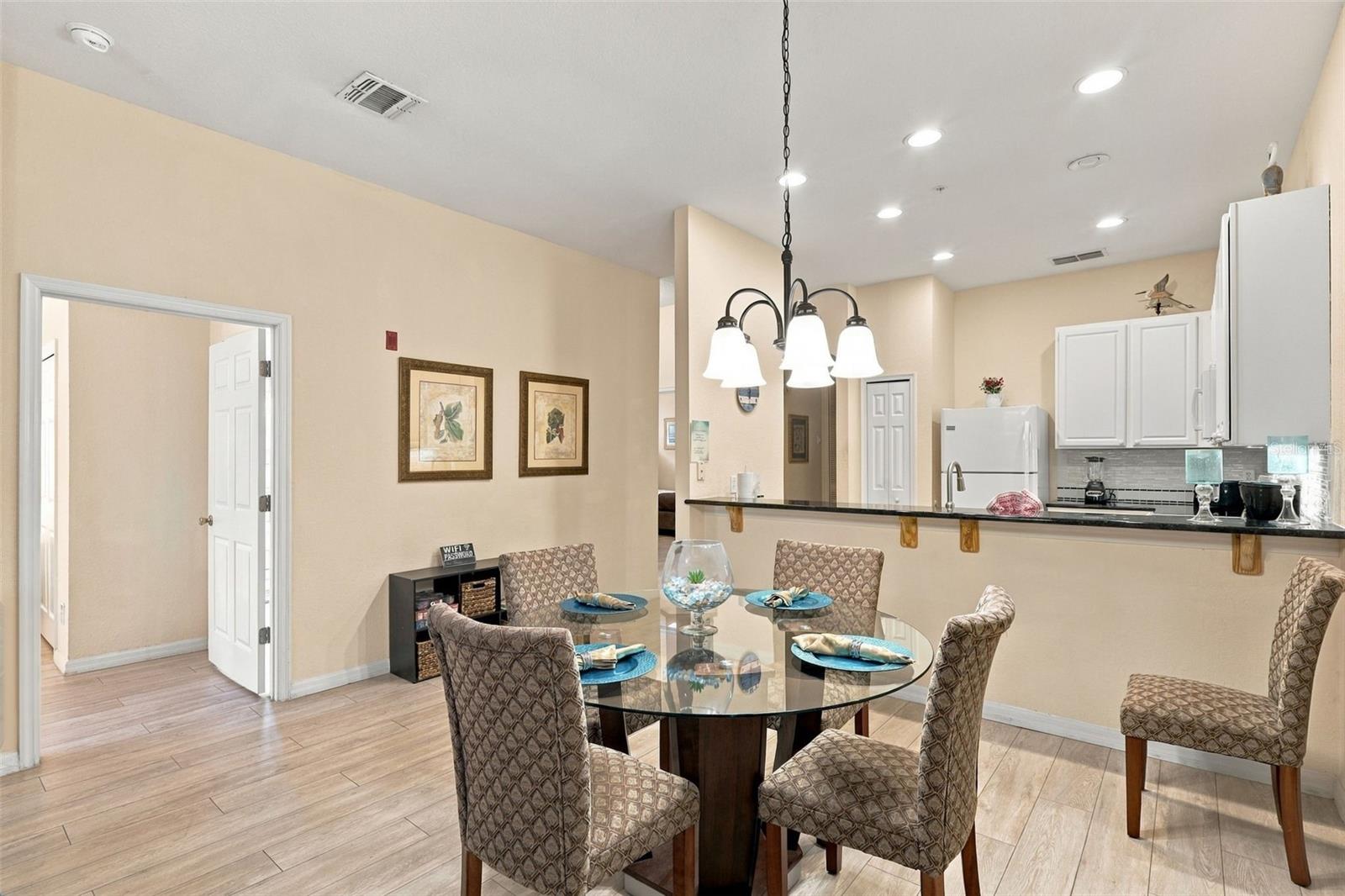 512 Lucaya Loop Property Photo 9
