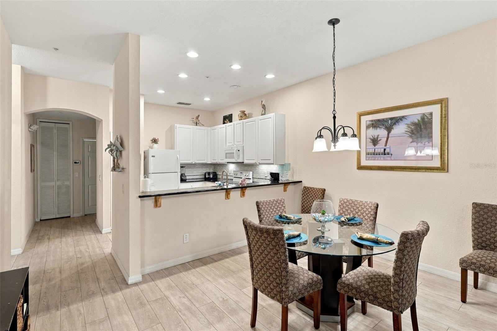 512 Lucaya Loop Property Photo 10