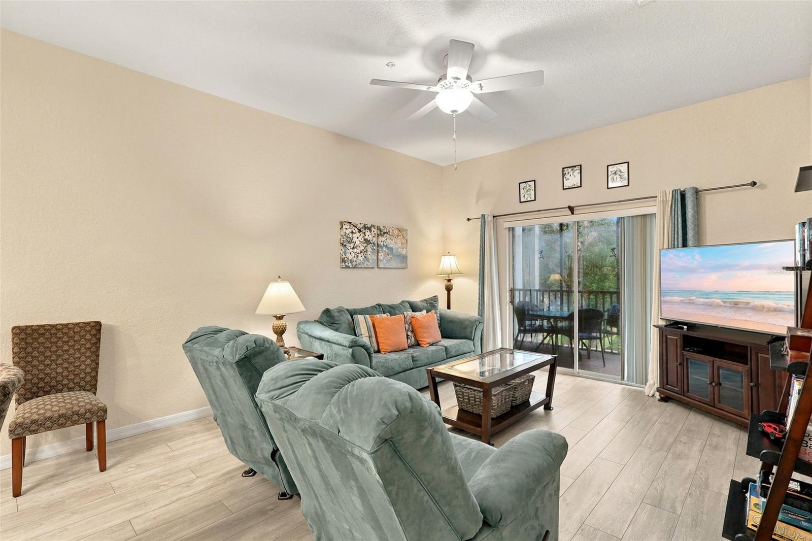 512 Lucaya Loop Property Photo 15