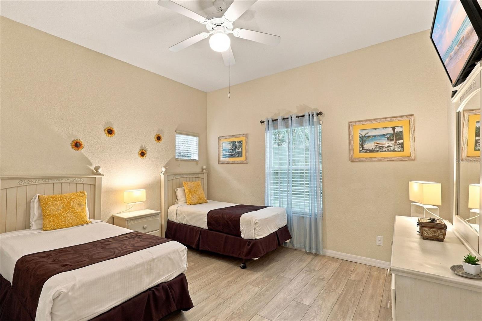 512 Lucaya Loop Property Photo 21