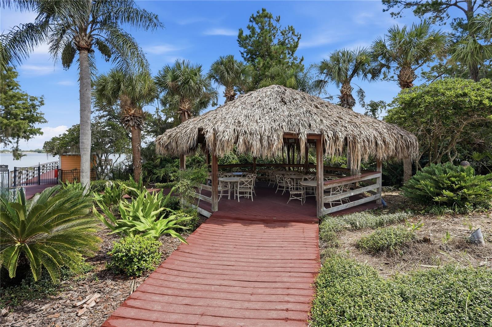 512 Lucaya Loop Property Photo 47