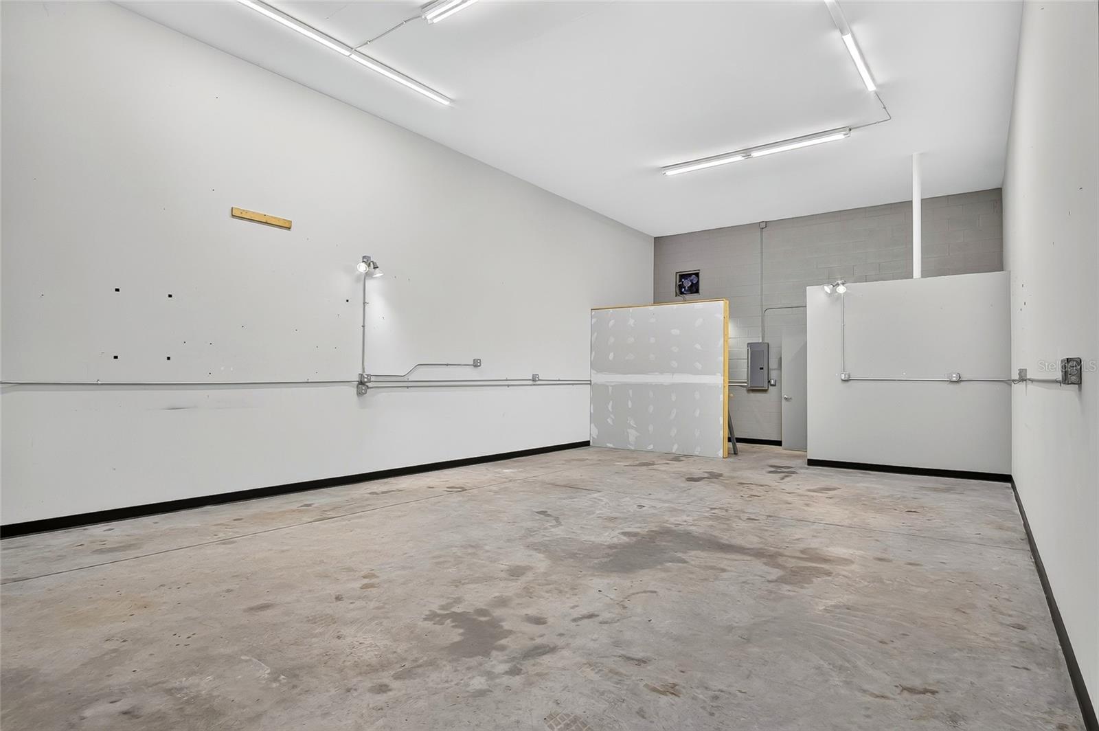531 Virginia Ave #c Property Photo 9