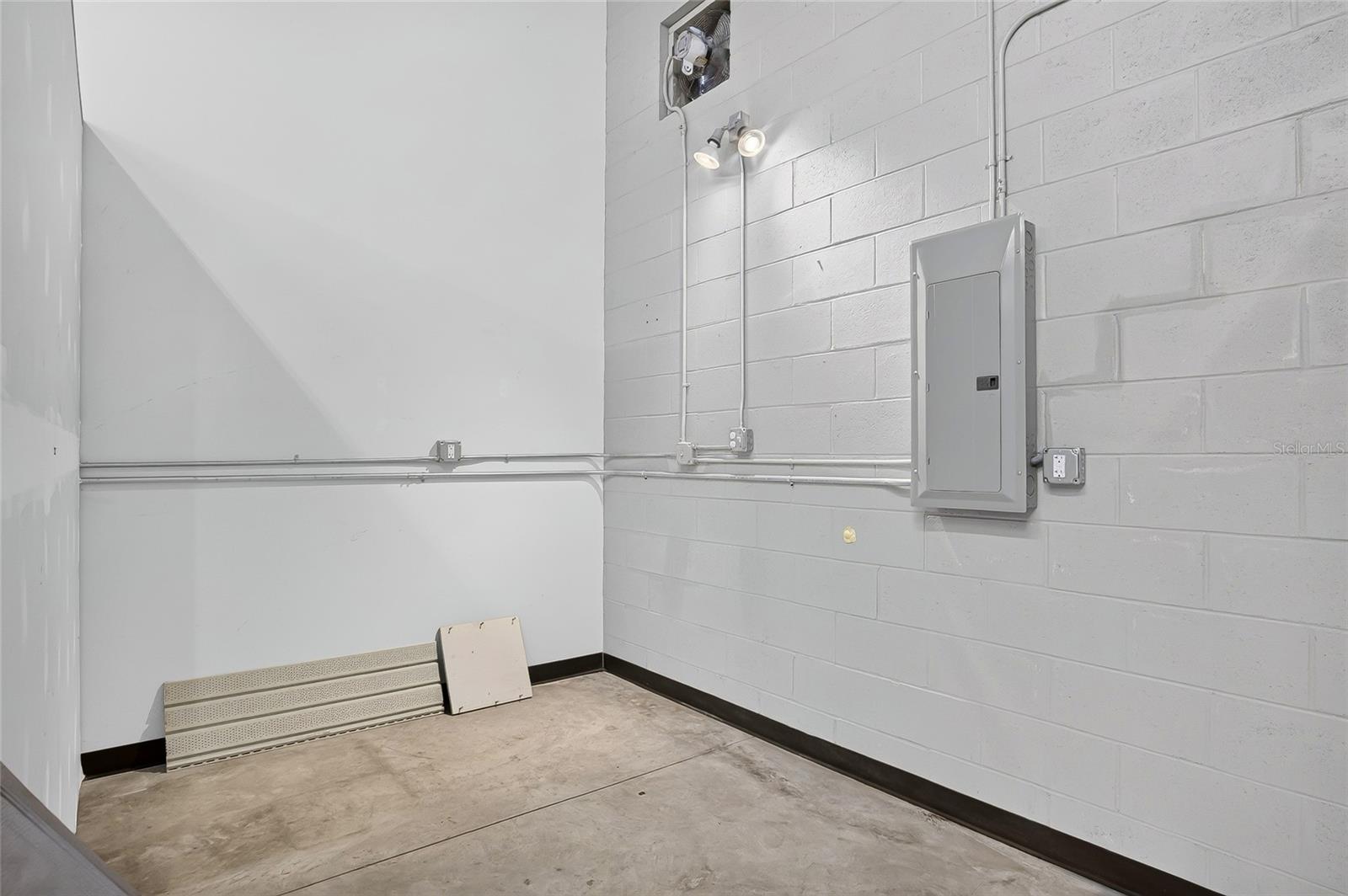 531 Virginia Ave #c Property Photo 12