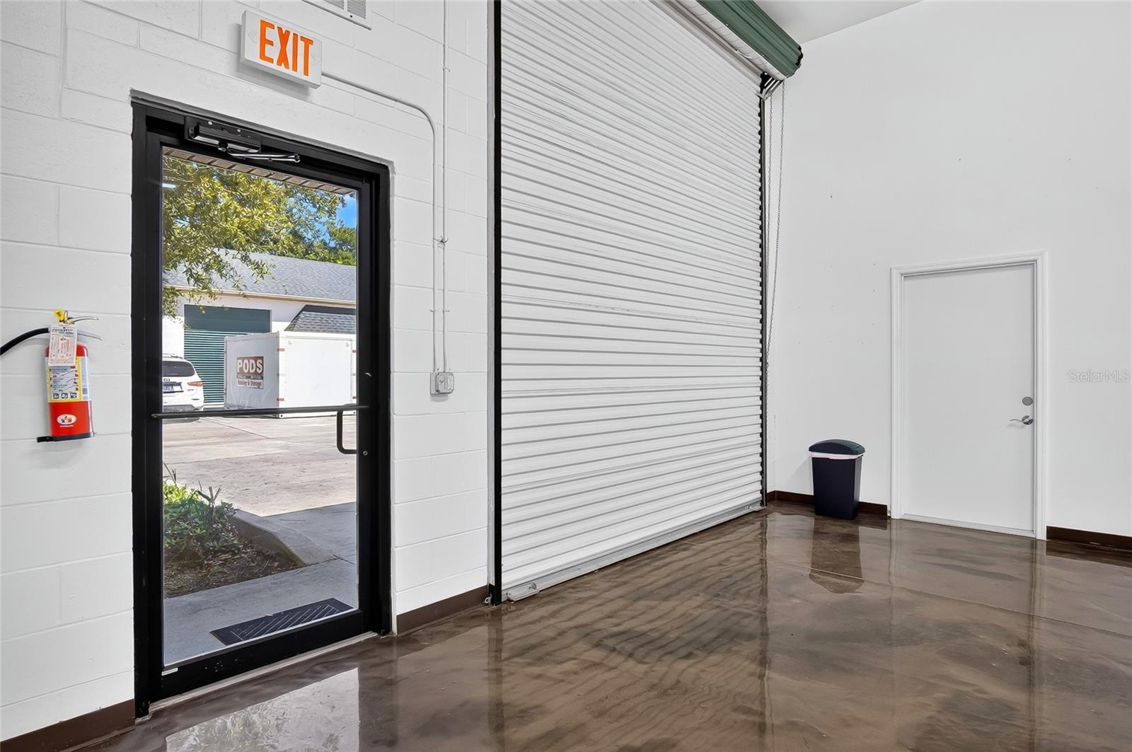 531 Virginia Ave #d Property Photo 3