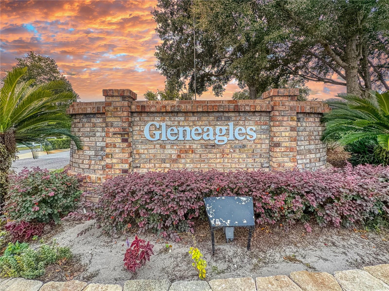 2490 S Glen Eagles Dr Property Photo 4
