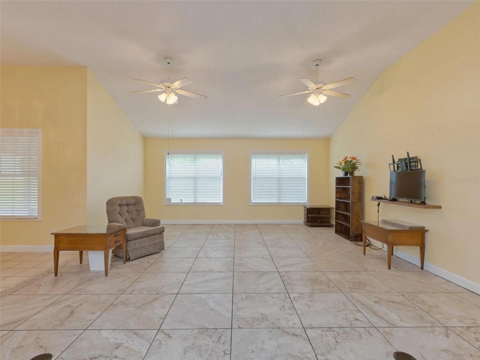 2490 S Glen Eagles Dr Property Photo 8