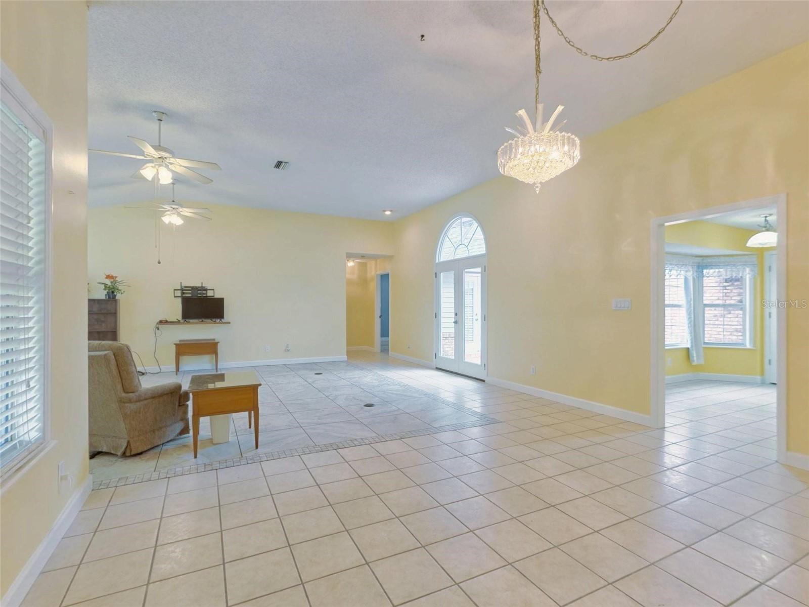 2490 S Glen Eagles Dr Property Photo 11