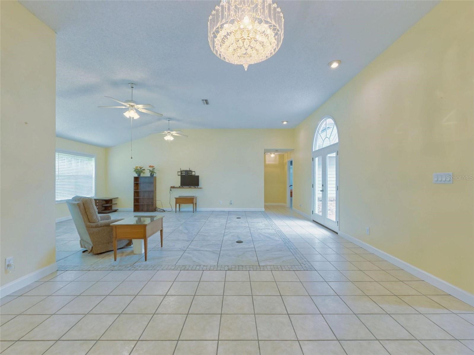 2490 S Glen Eagles Dr Property Photo 14