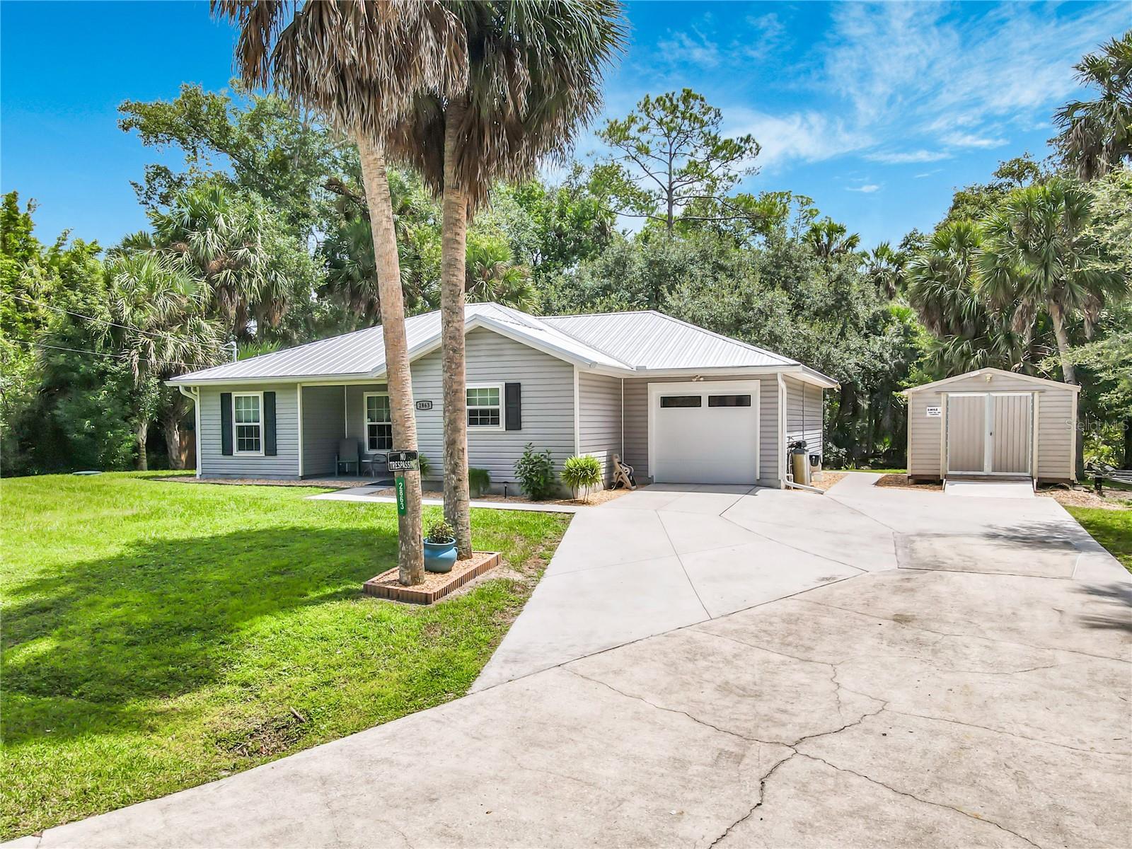 2863 CANAL RD Property Photo 1