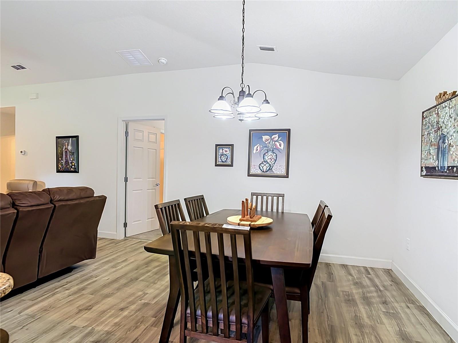 2863 Canal Rd Property Photo 16