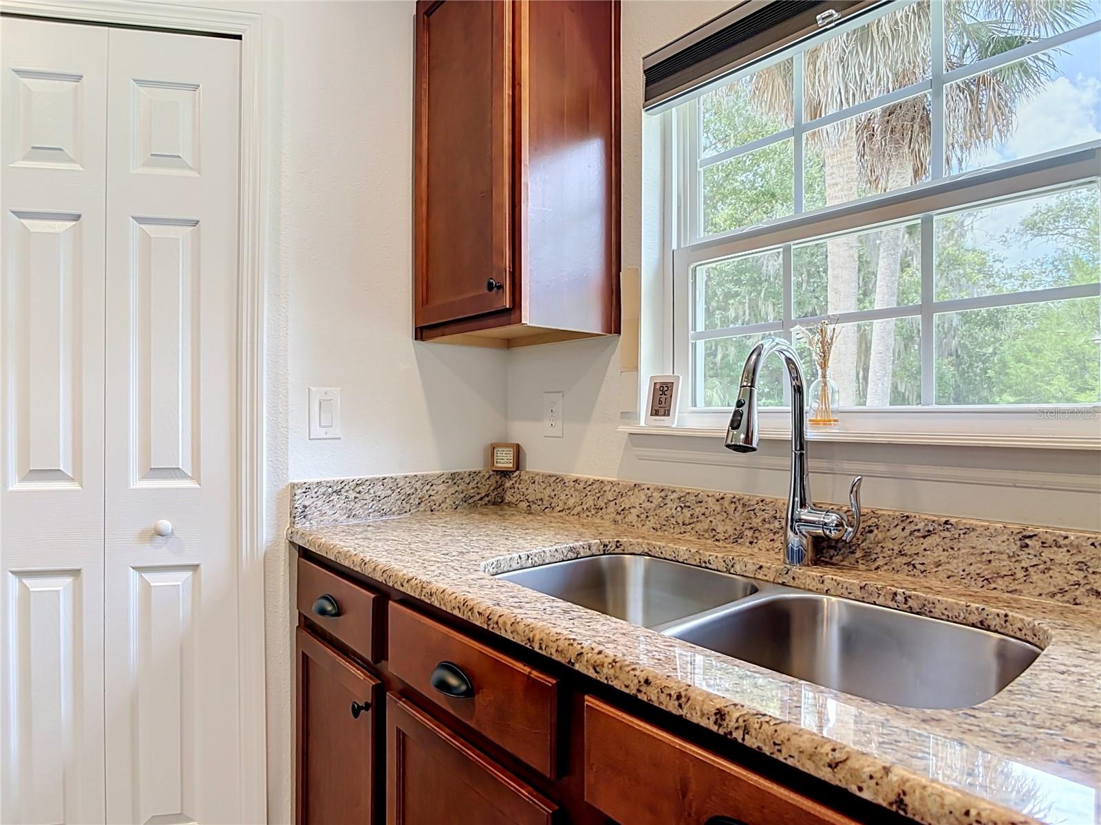 2863 Canal Rd Property Photo 23