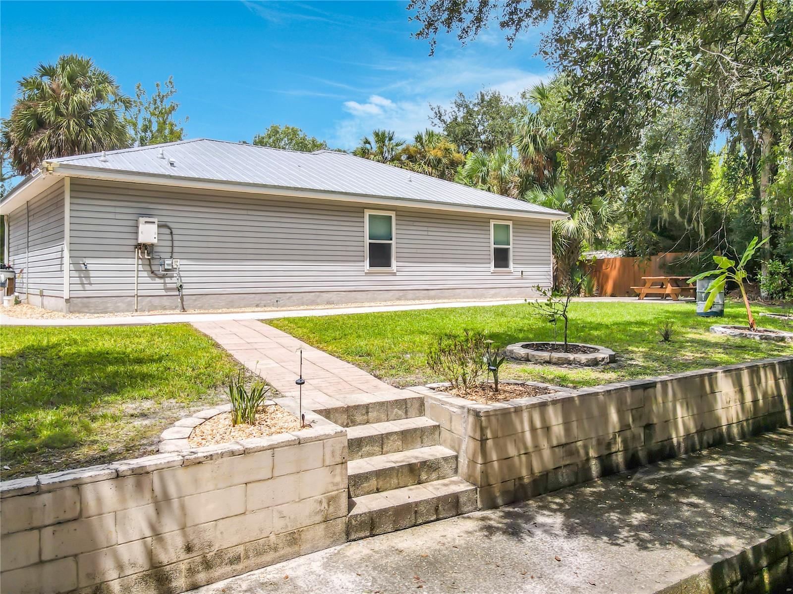 2863 Canal Rd Property Photo 63