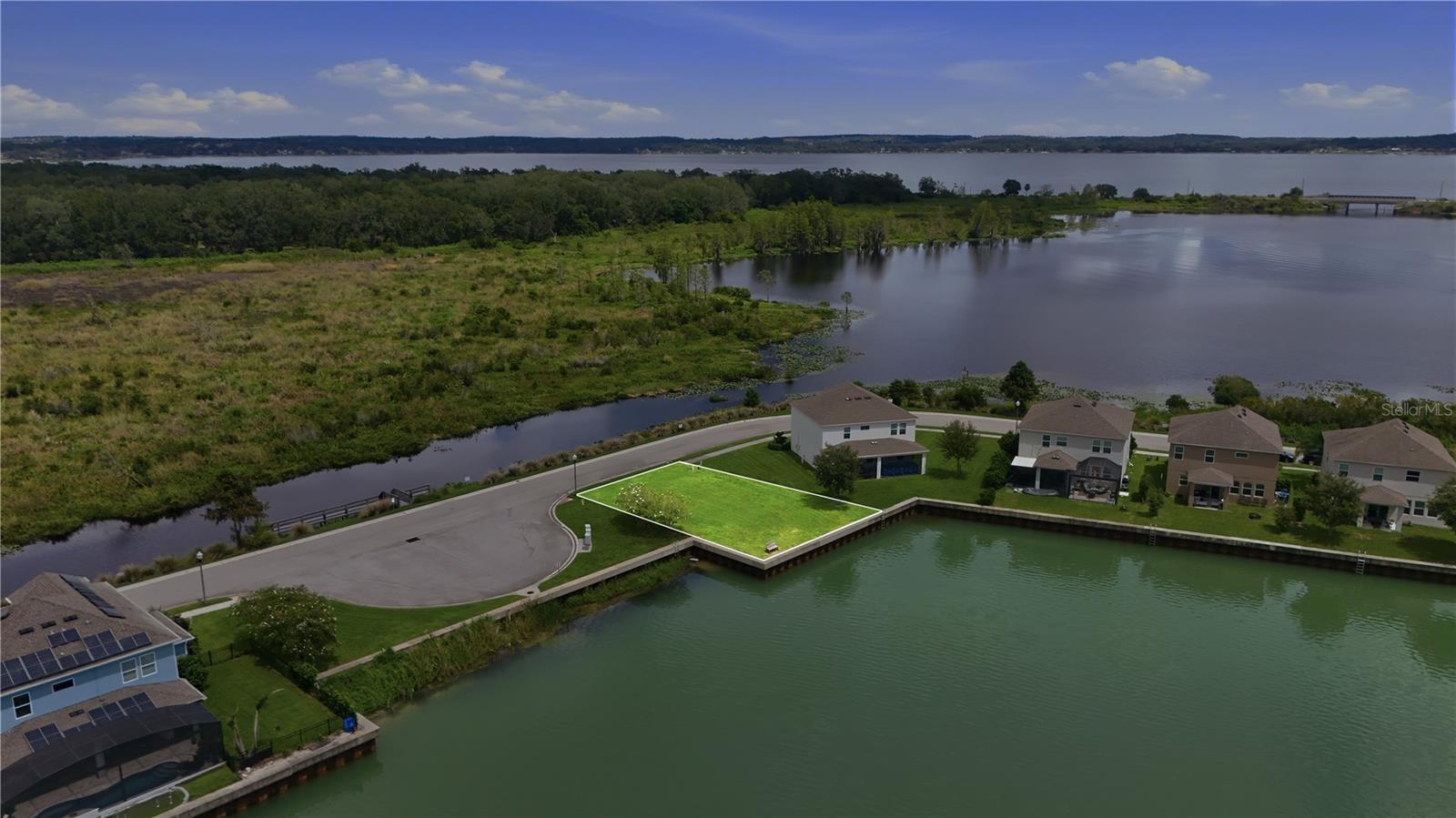 503 Blue Cypress Dr Property Photo 15